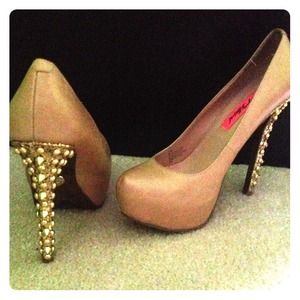 🌸REDUCED🌸Betsey Johnson high heels