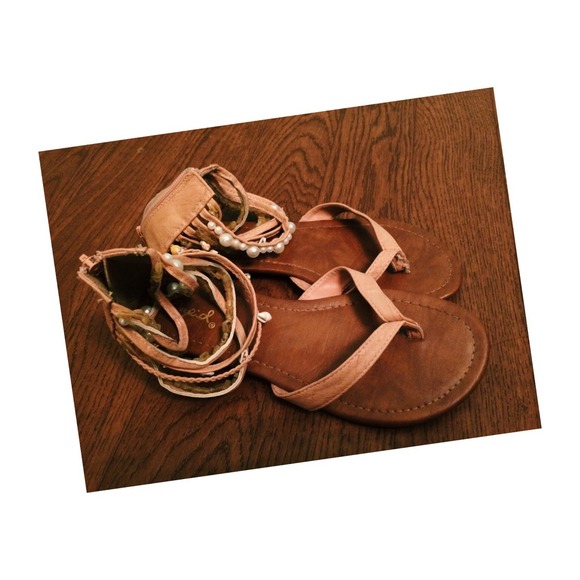 🚫SOLD🚫Sea shell beaded sandals