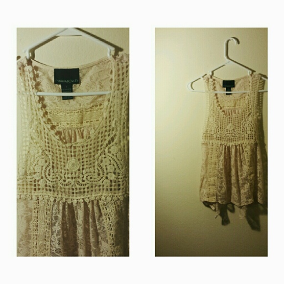 Lace tank top.