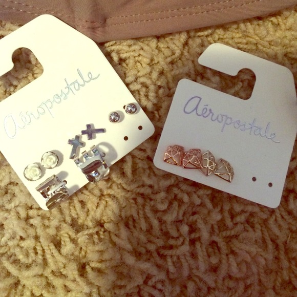Aeropostale earring - Picture 1 of 1