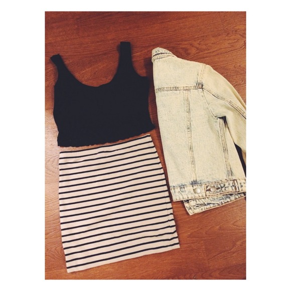 🚫SOLD🚫Striped pencil skirt - Picture 2 of 2