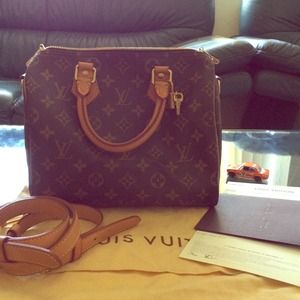 ⛔ Sold⛔Louis Vuitton speedy bandouliere 25
