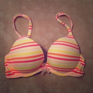 VS body by Victoria push-up bra