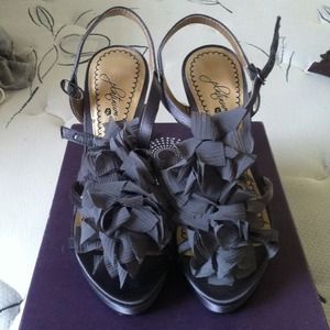 Grey flirty and fun heels!