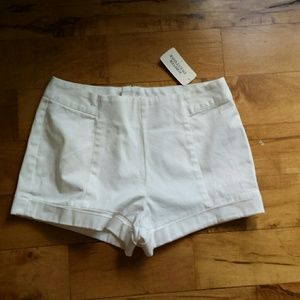 F21 cream woven he shorts