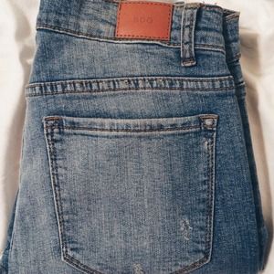 🚫 SALE 🚫 BDG mid rise twig ankle jeans