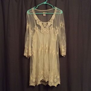 Ivory lace knee-length dress