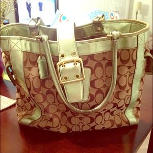 Large Coach tote with green trim