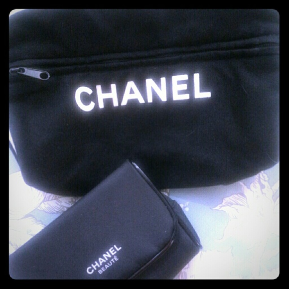 Stunning Chanel make up bag with lipstick case