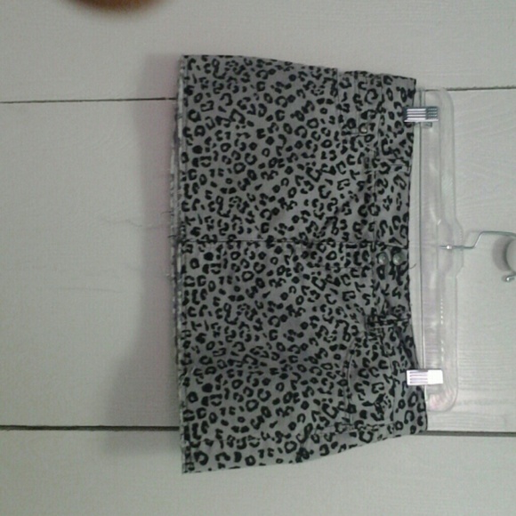 Denim cheetah print skort