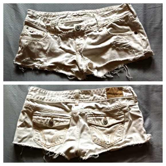 White Hollister cut off shorts