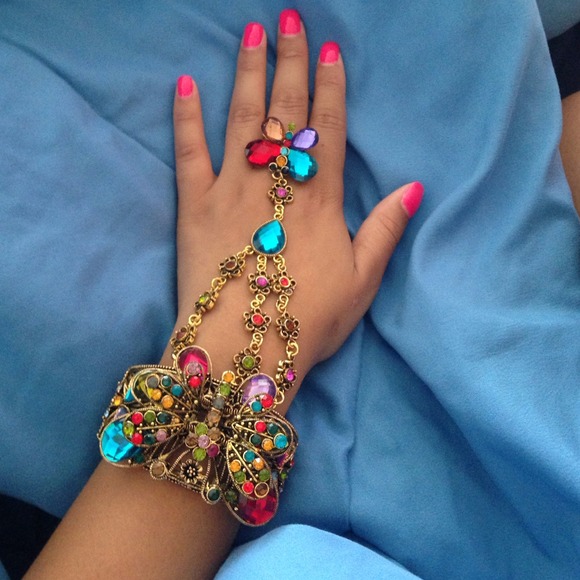 Butterfly bracelet with attached ring