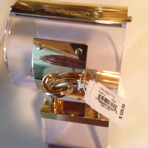 Micheal korrs hand kuff - Picture 2 of 4