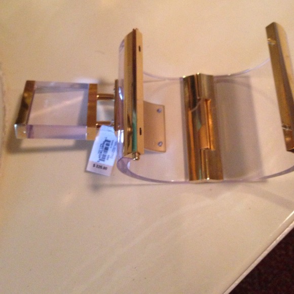 Micheal korrs hand kuff - Picture 3 of 4