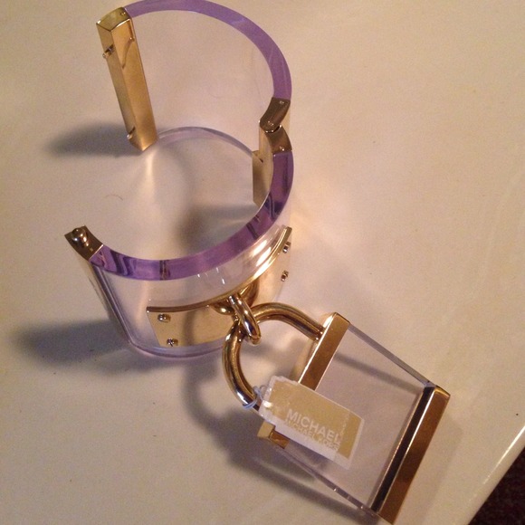 Micheal korrs hand kuff - Picture 4 of 4