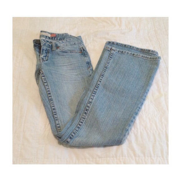 ❌LAST CHANCE❌ Light washed boot cut jeans