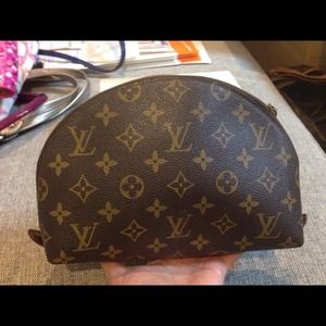 Louis Vuitton Demi-Ronde Pouch