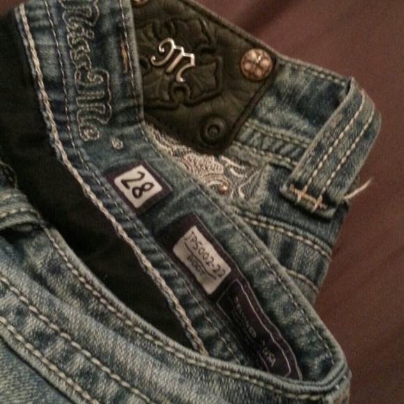 SOLDDD - Picture 2 of 4