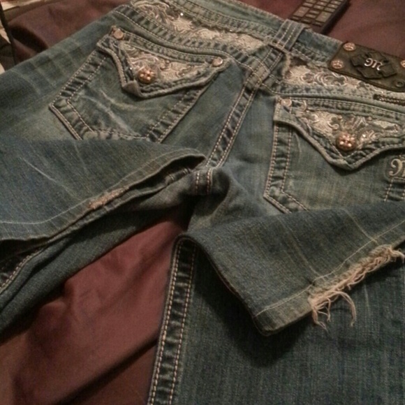 SOLDDD - Picture 3 of 4