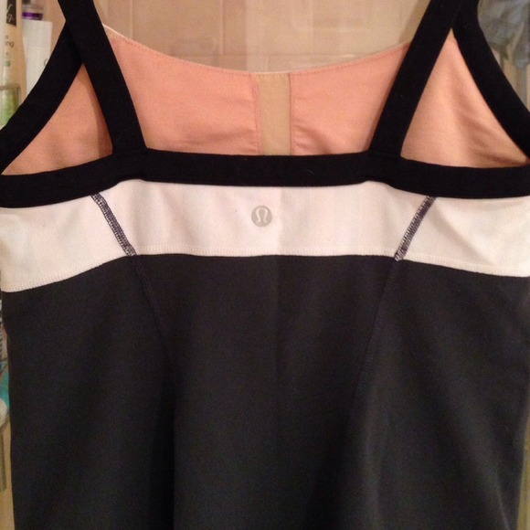 🚫SOLD In Bundle Lululemon Workout Tank Top - Picture 4 of 4