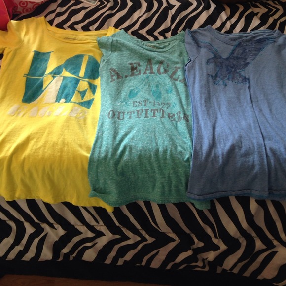 American Eagle tops!