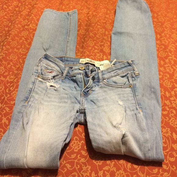Ripped Hollister Jean