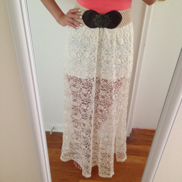 Abercrombie & Fitch Dresses & Skirts - 🎉2x HP🎉 lace maxi skirt