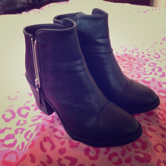 Black/Suede H&M Booties