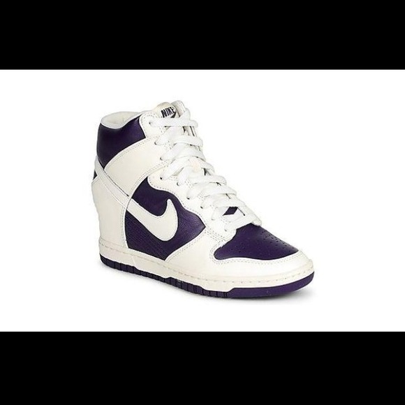 ❤️sold❤️NWT Nike dunk sky hi navy/white wedge