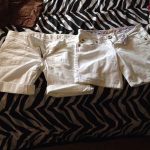 White bermuda / capri shorts