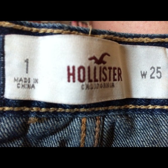 hollister high waisted jean shorts