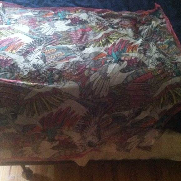 Light multipurpose scarf - Picture 2 of 4