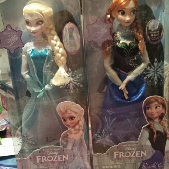 Disney Frozen Singing Doll Set of 2