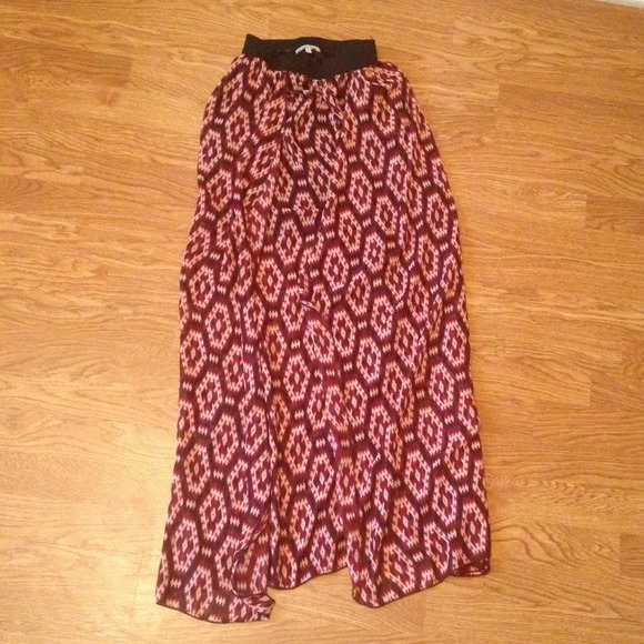 Charlotte Russe Skirts - Charlotte Russe Maxi Skirt Charlotte Russe Skirts - Charlotte Russe Maxi Skirt