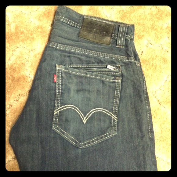 Men's Levi's 514 "slim straight" dark denim jeans