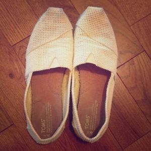 Women's TOMS