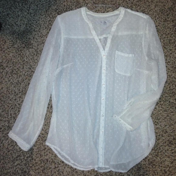 GAP Tops - GAP Sheer Textured Buttonup
