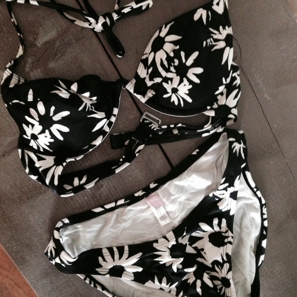 VS padded bikini