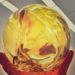 TRADE with @t3r3sita