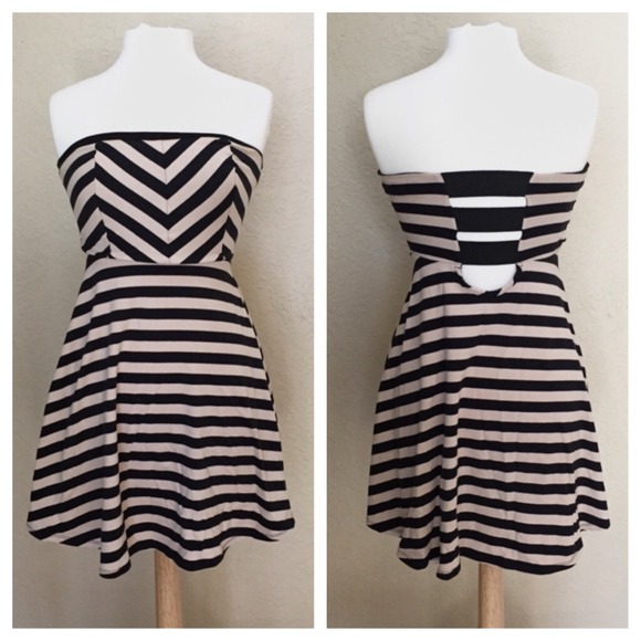 Monteau Dresses & Skirts - Monteau Striped Tube Dress