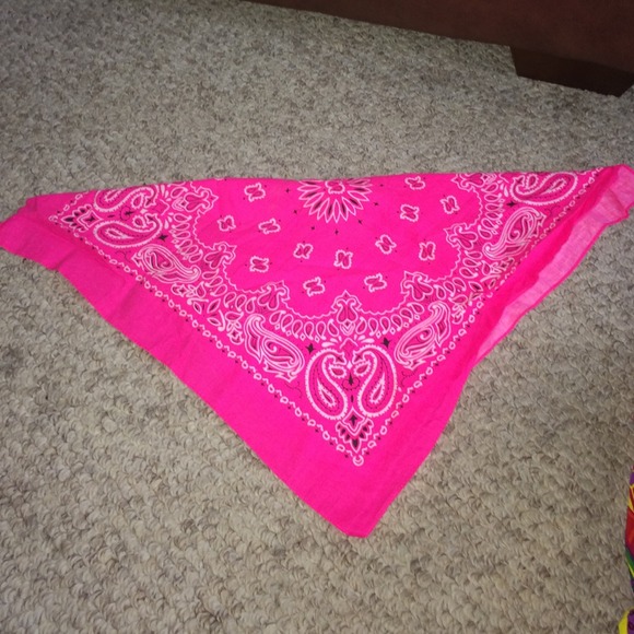 🚫SOLD Neon bright pink bandana - Picture 3 of 4