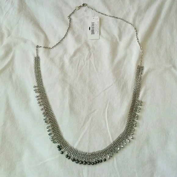 Banana Republic • Necklace