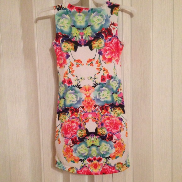 Sold - Picture 3 of 4