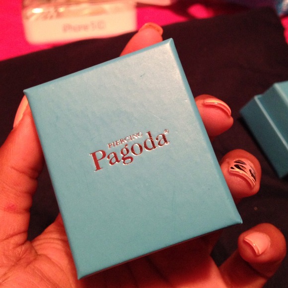 Matching CZ bands - Picture 5 of 5