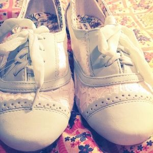 Host Pick! Lace Oxfords