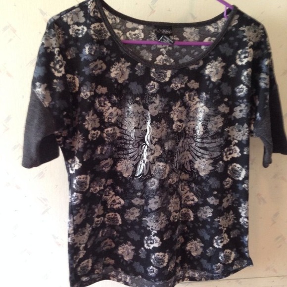 Daytrip Size Medium from Buckle BKE Shirt