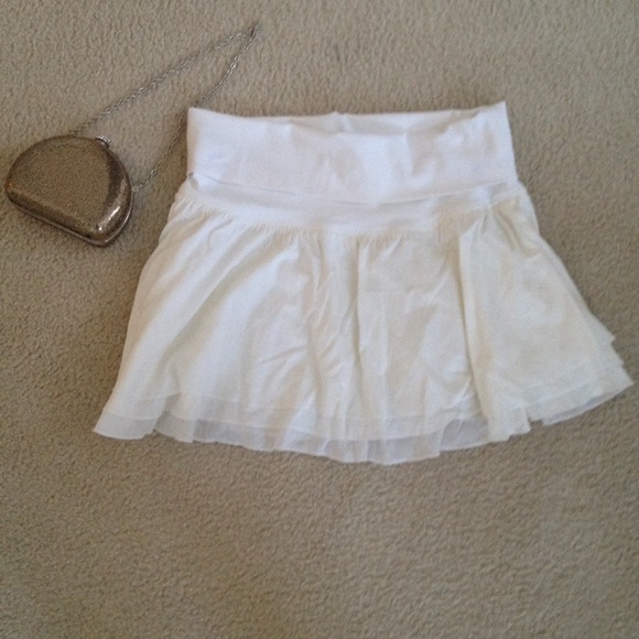 Gorgeous white express skirt/tutu like skirt - Picture 2 of 2
