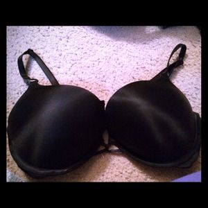 Victorias Secret black bombshell !