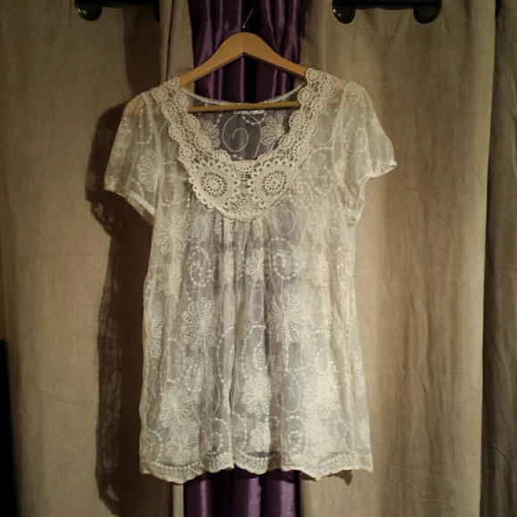 Cream lace blouse!!!! - Picture 1 of 4