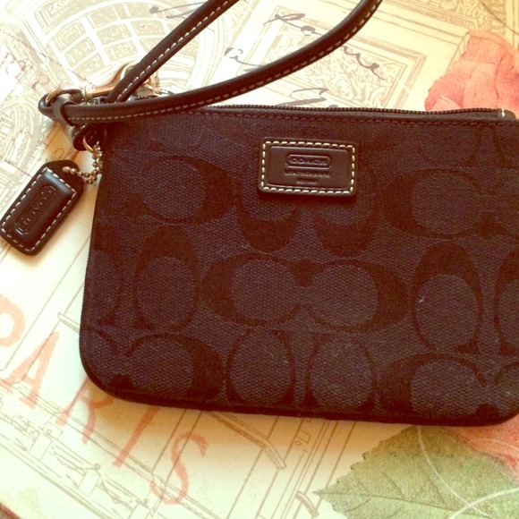 Black Coach Wristlet !